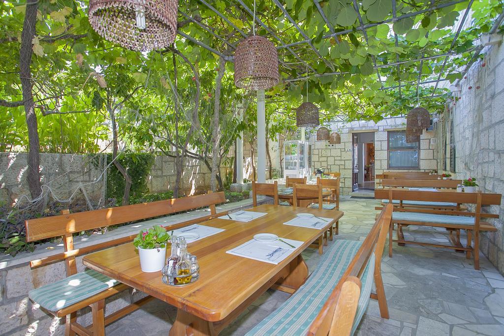 Apartments Villa Maris 鲁巴达 外观 照片